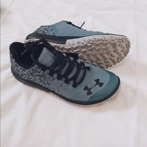 Under Armour speed tire ascent low